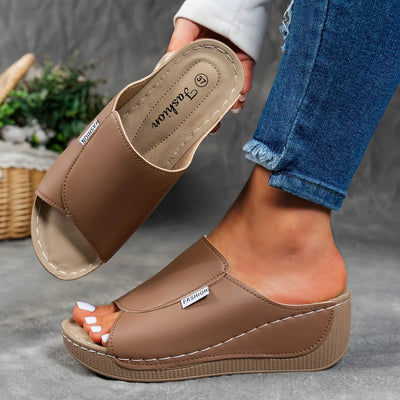 Colleen – Orthopaedic Sandals