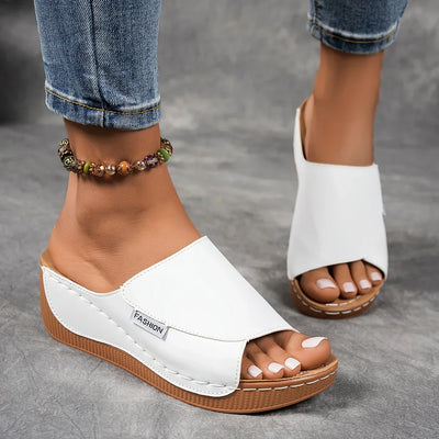Colleen – Orthopaedic Sandals